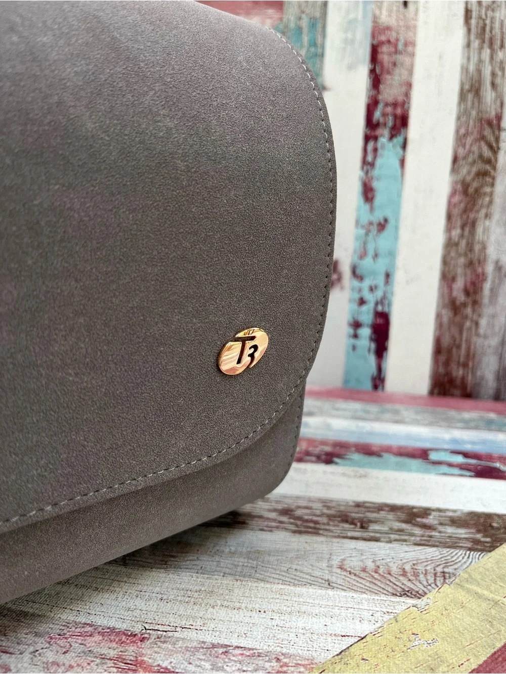 T3 Exclusive Aire 360 Luxe Carrying Case Sugar Plum EUC Vegan Suede Hair Travel